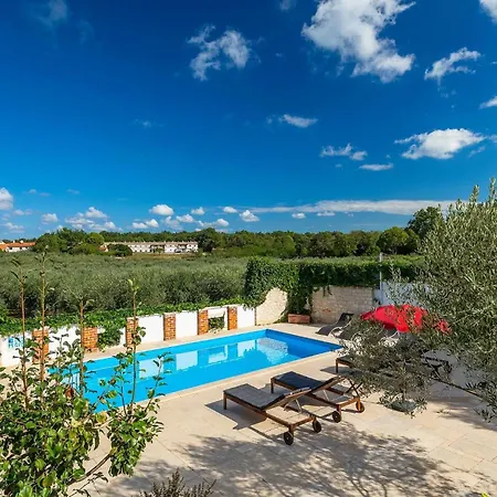 Mimosa Сasa de vacaciones Bužinija