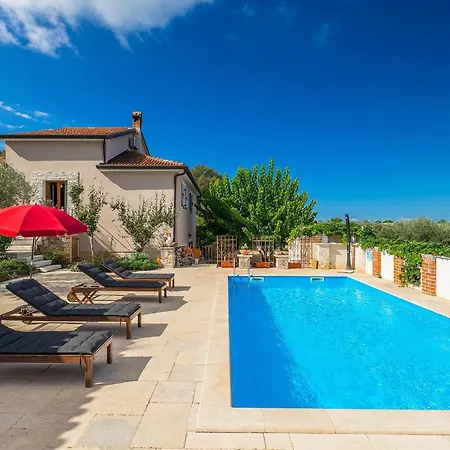 Holiday home Mimosa *